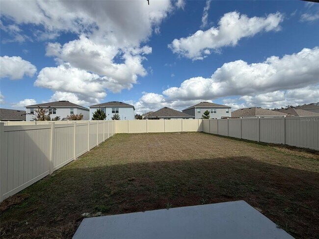 Building Photo - 35991 Sunflower Hl Dr