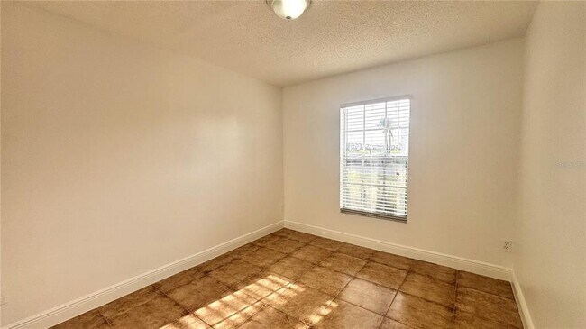 Building Photo - 13903 Timberland Dr
