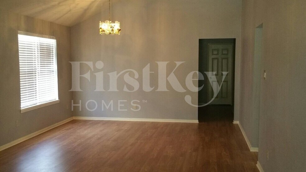 Building Photo - 13322 Gendley Dr
