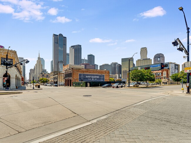 Building Photo - 2080 Kelly Ave