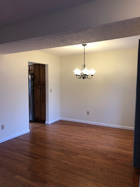 Dining room - 428 Thoreau Rd