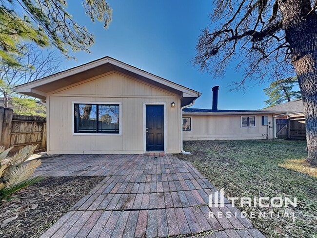 Building Photo - 5515 Fallengate Dr