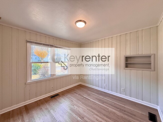 Building Photo - 4803 Orchard View Dr