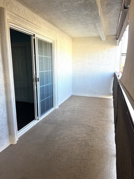 Private balcony in primary bedroom - 338 W Plymouth St