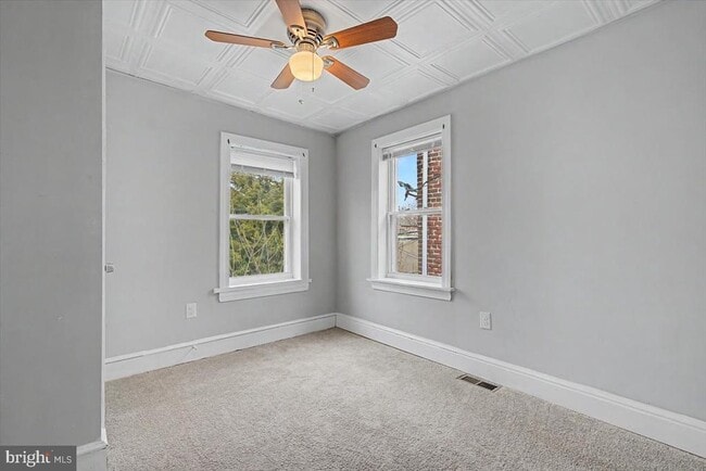 Building Photo - 203 N Dupont St