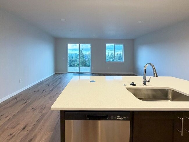 Building Photo - 2638 Waterlily Dr