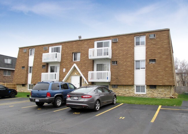 Building Photo - 2422 Walsh Way