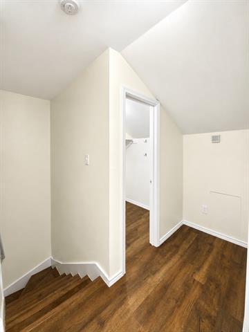 Building Photo - 7618 Thistle Ln