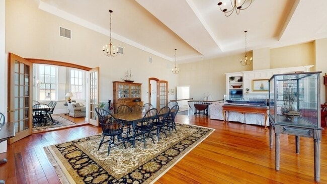 Building Photo - 39 State St