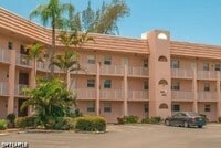 Building Photo - 400 Forest Lakes Blvd