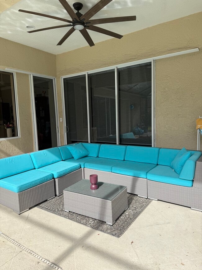 Building Photo - 5522 Eastwind Dr