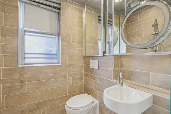 Building Photo - 583 Massachusetts Ave