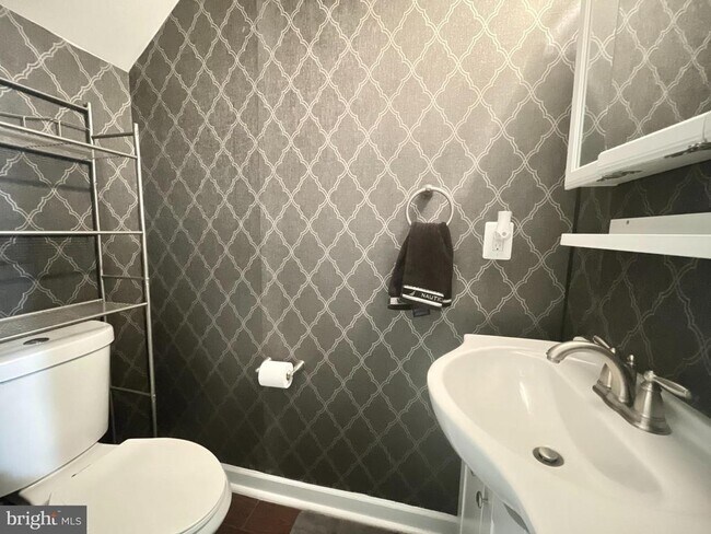 Building Photo - 14069 Madrigal Dr