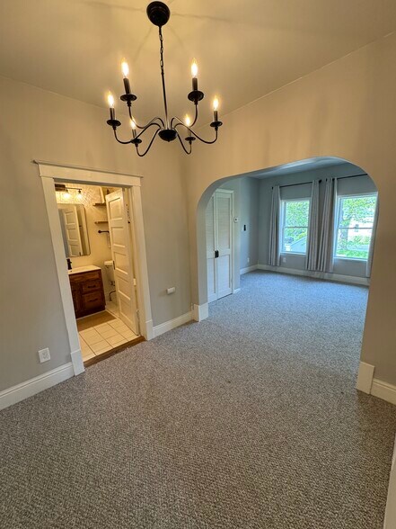 Unit 3 dining/living room - 209 N William St
