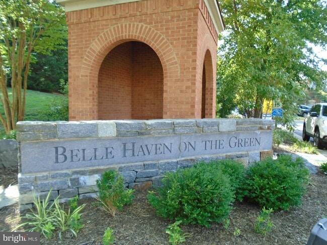 Building Photo - 1914 Duffield Ln