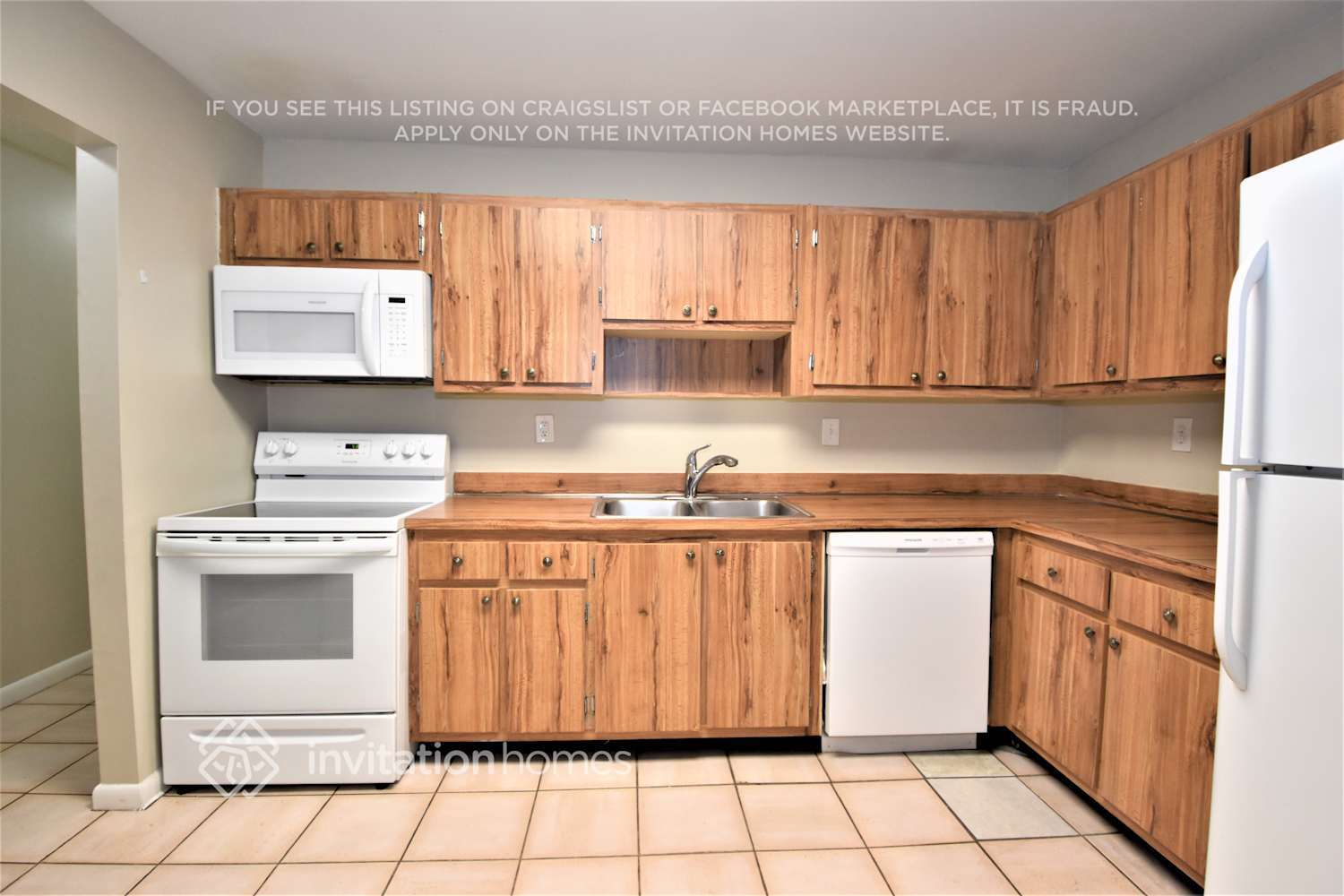 Building Photo - 11221 SW 117th Ct