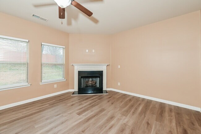 Building Photo - 2325 Morgan Farm Dr