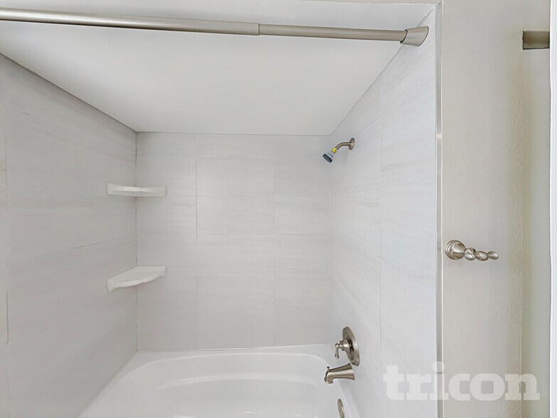 Building Photo - 7832 Osteen Rd