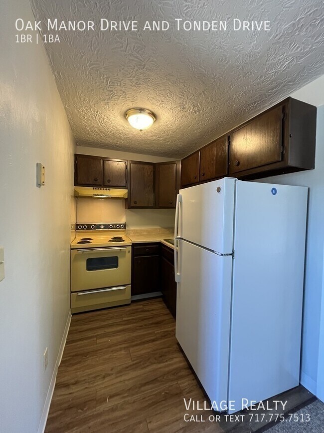 Building Photo - 228 Oak Manor Dr