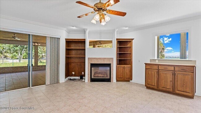 Building Photo - 9140 S Tropical Trail