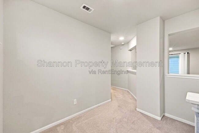Building Photo - 2747 Meandering Elm Trail