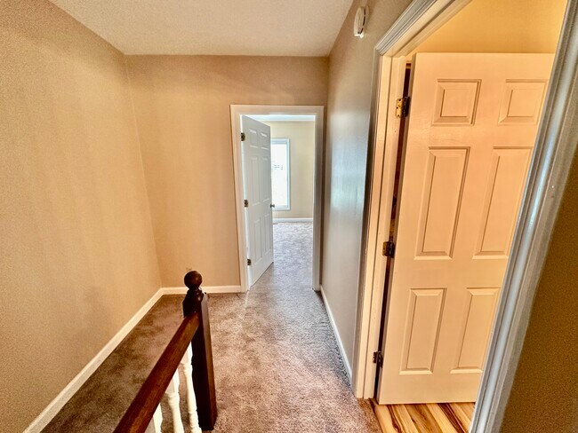 Building Photo - 107 Arcadia Ln
