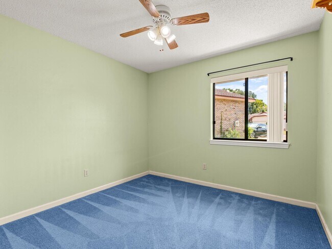 Building Photo - 339 Evergreen Ave