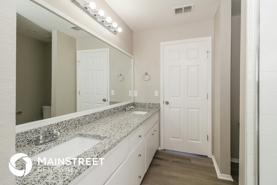 Building Photo - 7465 Jessamine Dr