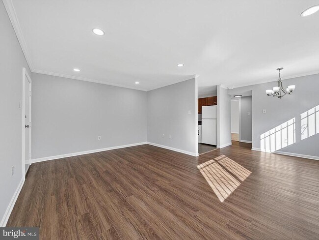 Building Photo - 3111 Naylor Rd SE