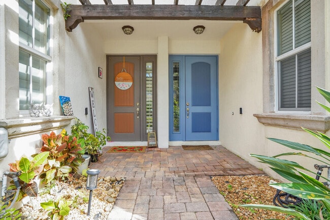 Building Photo - 2005 Foxtail View Ct