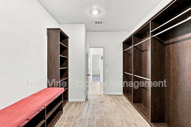 Building Photo - 5432 Cloves Cv