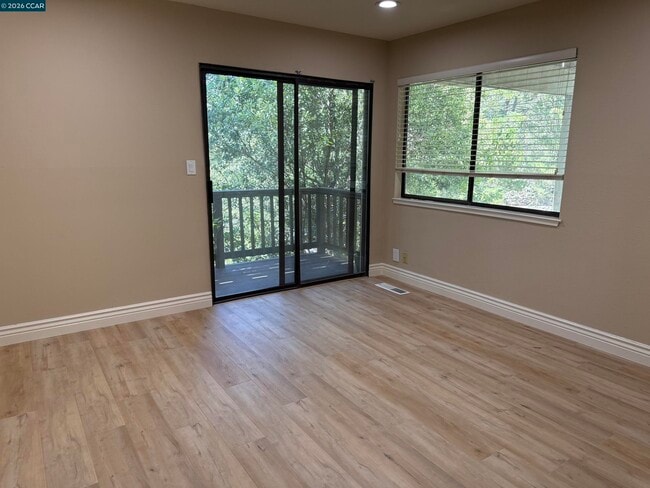 Building Photo - 671 Ironbark Cir