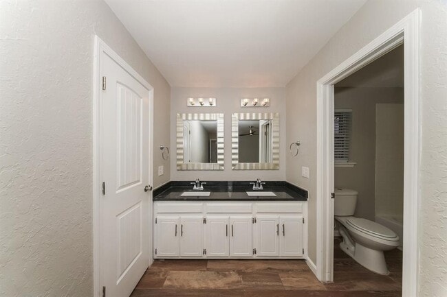 Building Photo - 609 Banner Ave