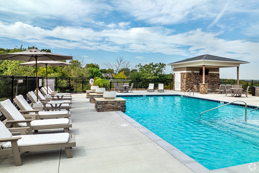 Outdoor Pool - Bonavia Luxury Apartments