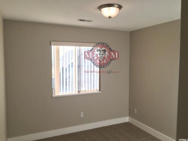 Building Photo - Beautiful 4 Bd 2.5 Bath Home in Sandy