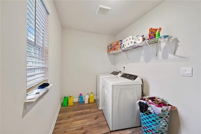 Building Photo - 3971 Dean Grv Wy