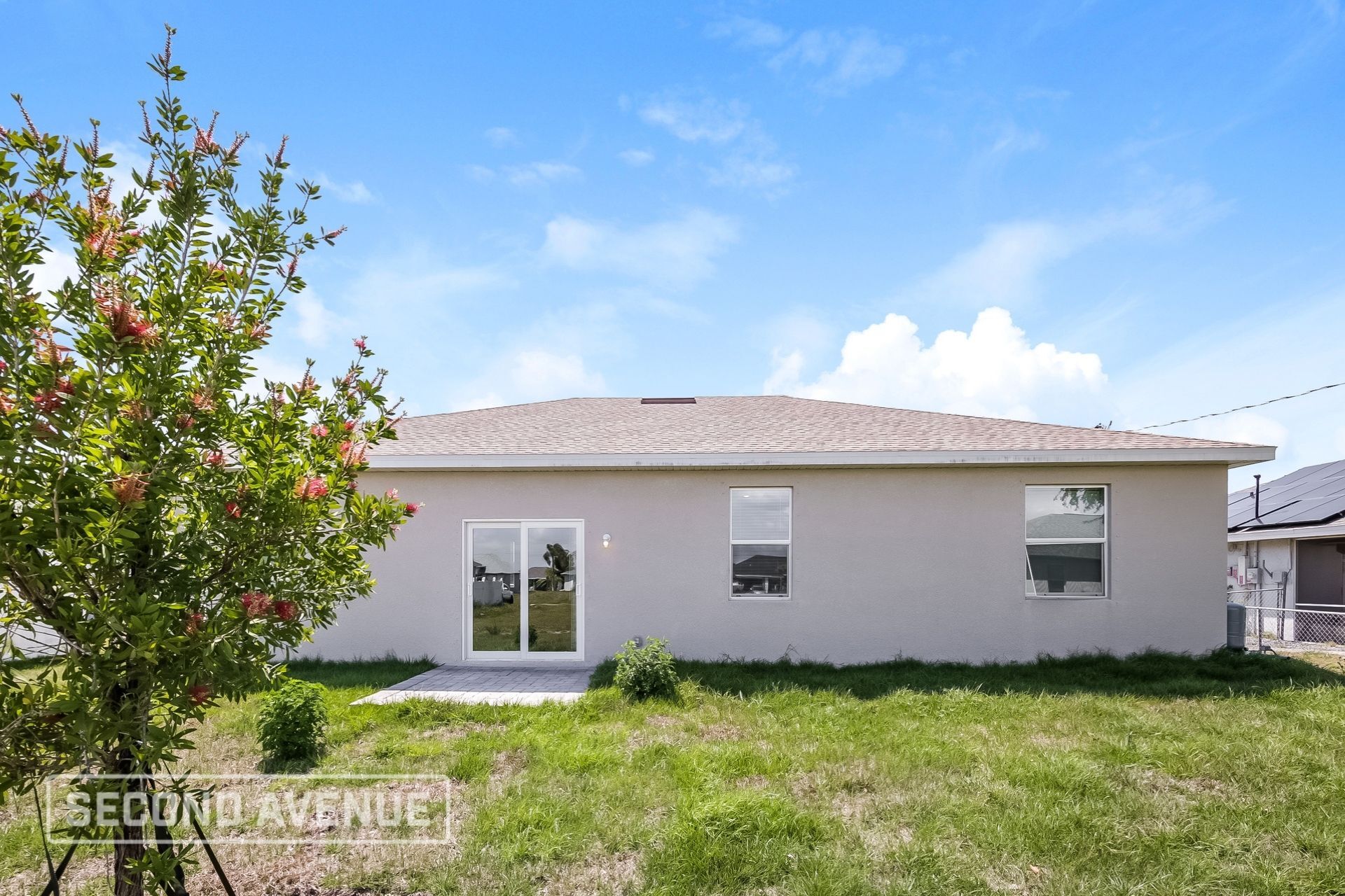 Building Photo - 1411 NW 9th Ave
