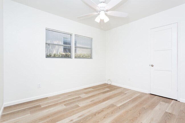 Building Photo - 4601-4607 Muir Ave.