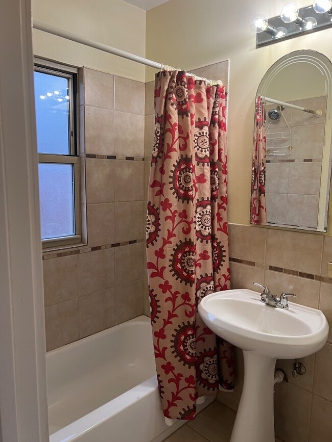 Building Photo - 8056 S Luella Ave