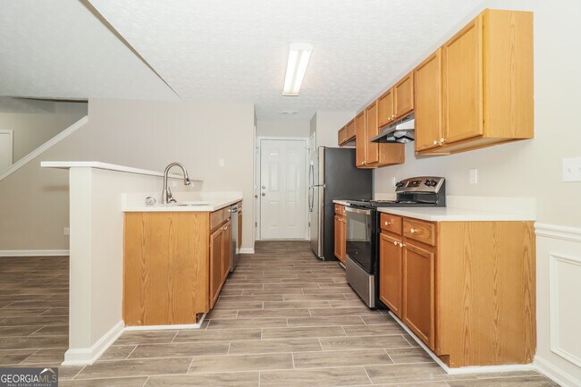 Building Photo - 61 Mandy Ln