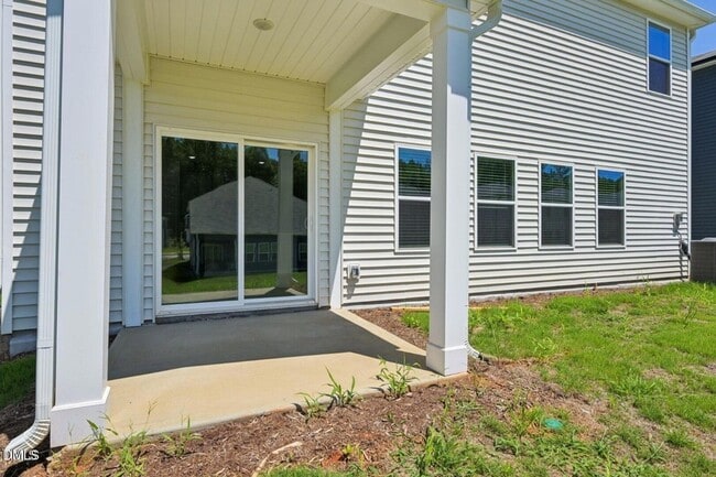 Building Photo - 721 Deschutes Dr