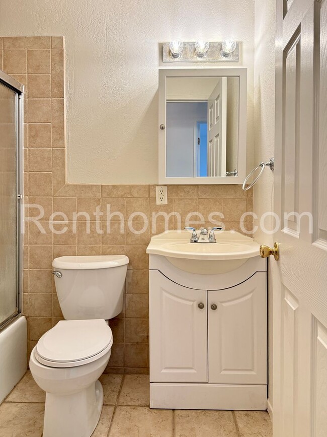 Building Photo - 5281 Constitution Rd