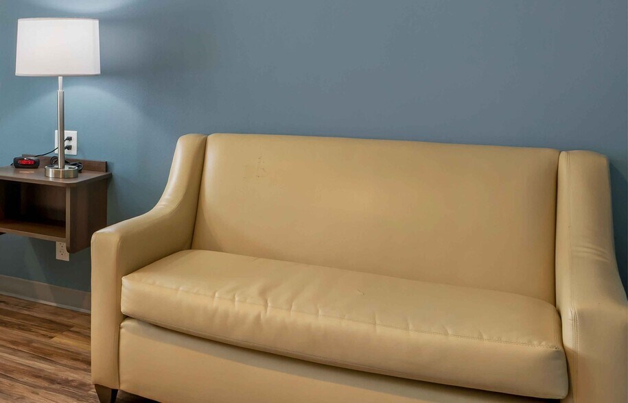 Building Photo - Furnished Studio-Philadelphia - Plymouth Meeting - West