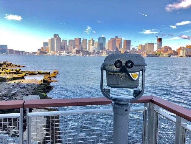 Building Photo - 45 Lewis St