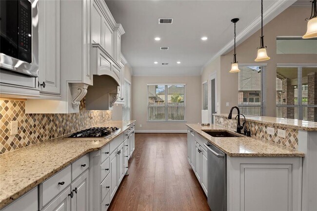 Building Photo - 19123 Desert Eagle Dr