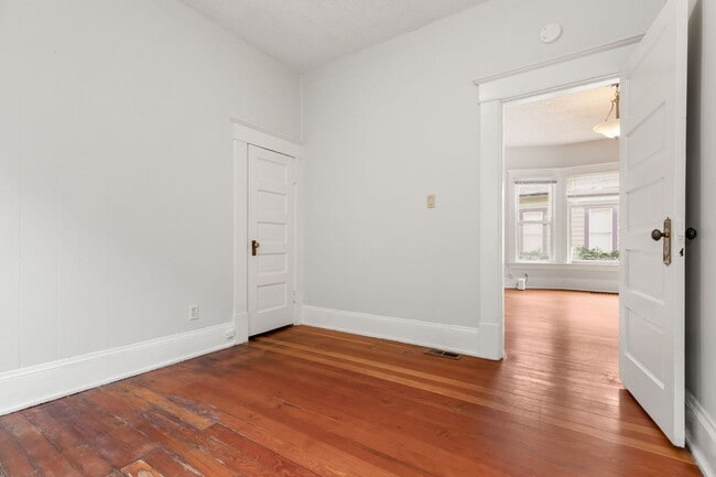Building Photo - 2178 NE 7th Ave