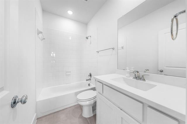 Building Photo - 3800 Talisker Blvd