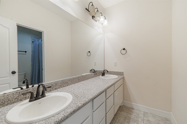 Building Photo - 2822 Ember Pass Ln