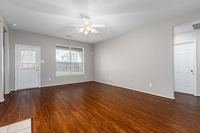 Building Photo - 18126 Stone Trail Manor Dr