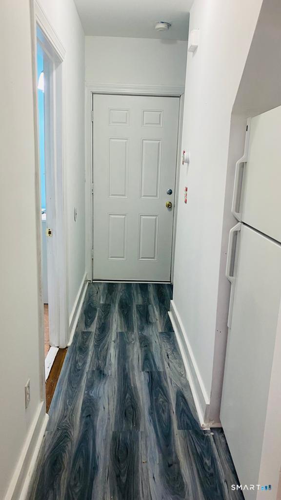 Building Photo - 210 Smith St